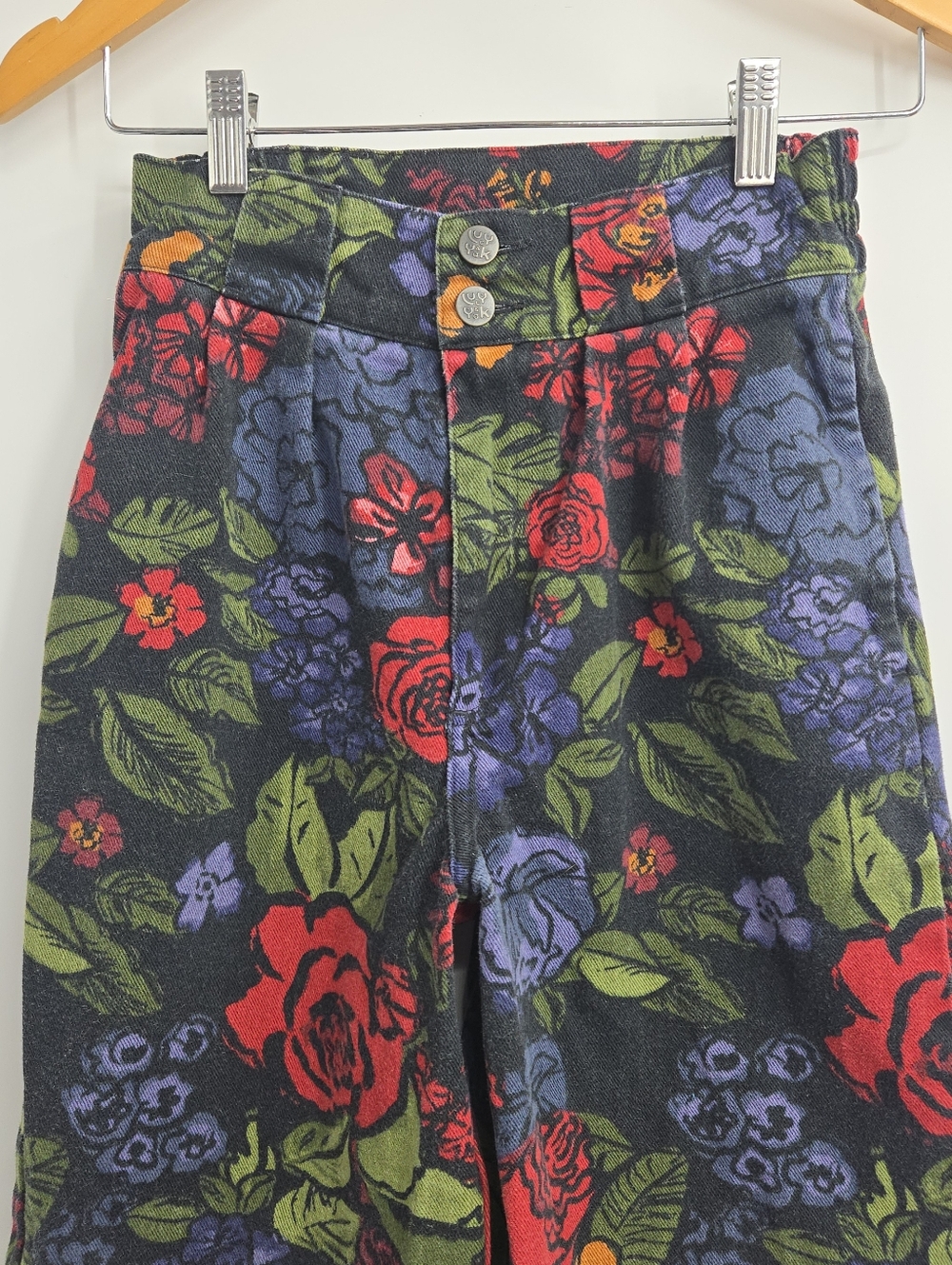 Lucy & Yak Pants Addison Rose Floral Print Denim - Picture 5 of 15